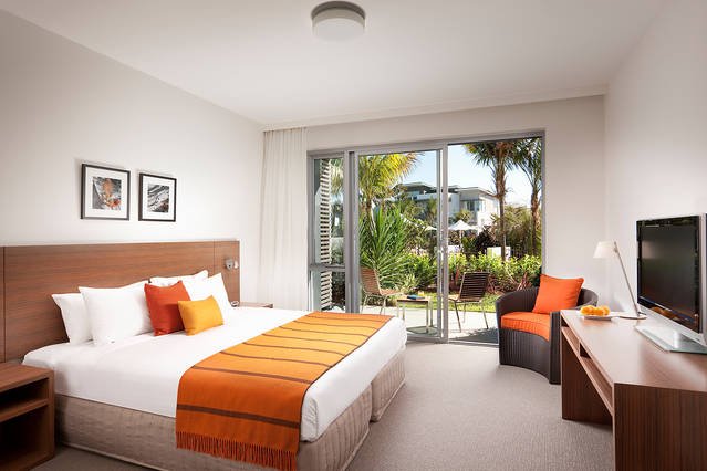 Magenta NSW Accommodation in Surfers Paradise