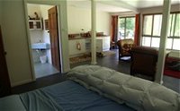 Easy Street Retreat - Bundaberg Accommodation