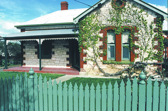Smith Street Villa Naracoorte Cottages - Accommodation Cooktown