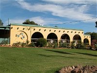 Tarcutta Halfway Motor Inn/Horse Hotel - Accommodation Port Hedland