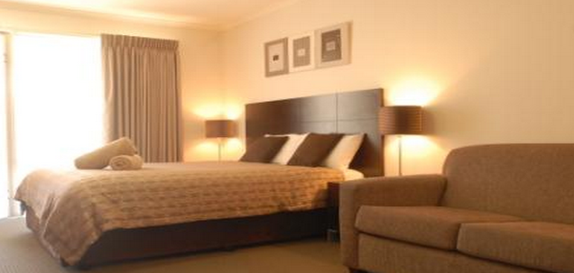 Tea House Motor Inn and Apartments - Redcliffe Tourism