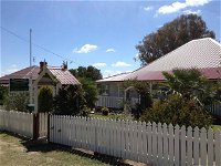 Tenterfield Luxury Historic c1895 Cottage - Accommodation in Surfers Paradise