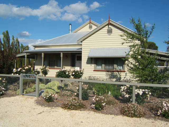 Naracoorte SA Accommodation Directory