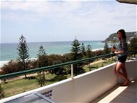 Wyuna Beachfront Holiday Apartments - Accommodation in Surfers Paradise