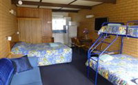 Golfers Retreat Motel - Corowa - Accommodation in Surfers Paradise