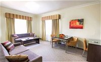 Governor Macquarie Motor Inn - Bathurst - Accommodation Find
