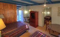 Marlborough Motor Inn - Cooma - Accommodation in Surfers Paradise