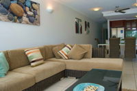 Waters Edge Apartments Cairns - Redcliffe Tourism