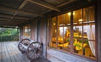 Riverland Holiday Cottage - Mackay Tourism