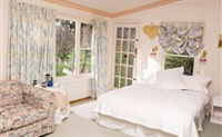 The Old School Country Retreat - - Coogee Beach Accommodation