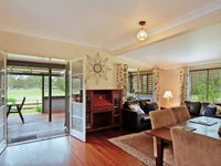 Woollamia Farm Cottage Accommodation - Mackay Tourism