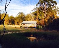 Possum's Hollow and Hooter's Hut - Accommodation Australia