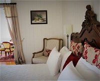The Grove Cottage - Accommodation Bookings