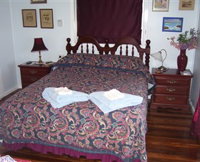 Boonah Hilltop Cottage - Accommodation in Brisbane