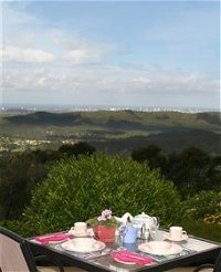 Hillside Bed and Breakfast and Gumnut Cottage - Accommodation Noosa