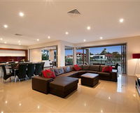 Xanadu Waterfront Elite Holiday Home - Accommodation Gold Coast