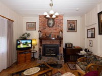 Tenterfield Historic Luxury Cottage - Tourism Brisbane