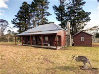 The Pines Cottage - Geraldton Accommodation