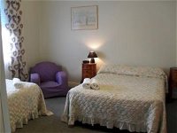 Aaron Cottage - Accommodation in Surfers Paradise