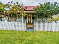 Hindmarsh Park Holiday Cottage - Townsville Tourism