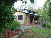 Mudbrick and Stone Hideaway Bellingen - Accommodation Airlie Beach