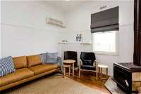 Castleview Cottage - Accommodation in Brisbane