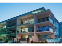 Unwind at 29 Breeze Penthouse - Goulburn Accommodation