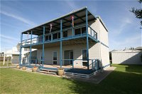 LJ Hooker Goolwa Holiday Rentals - 25 Barrage Road Goolwa South - Accommodation in Surfers Paradise