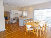 Caravel at Currarong - Coogee Beach Accommodation