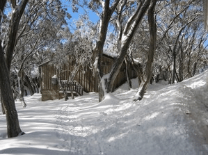 Akla Ski Lodge - Geraldton Accommodation