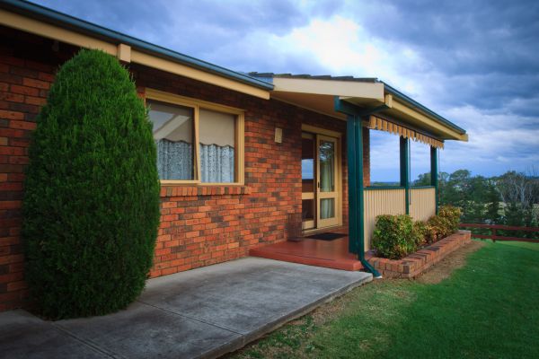 Kirkham NSW Geraldton Accommodation