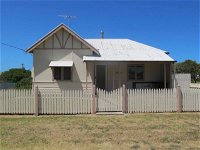Ellison's Holiday Home - Port Augusta Accommodation