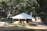 Hughes Park Cottage  Weddings - Accommodation in Bendigo