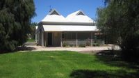 Naracoorte  Showgrounds Cottage - Accommodation Broken Hill