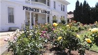 Princes Lodge Motel - Accommodation Airlie Beach