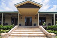 Reign Manor and Coach House - Whitsundays Accommodation