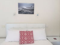 Springtide Studio Apartments - Accommodation Bookings