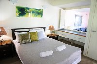 6 Point Lookout Beach Resort - Accommodation Airlie Beach