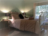 Telegraph Retreat Cottages - St Kilda Accommodation
