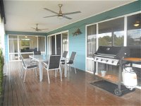 Decked Out in Vincent - Accommodation Airlie Beach