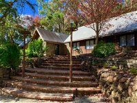 Emerald Star Cottages - Surfers Gold Coast