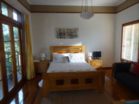 Le Piaf on Treasure Bed and Breakfast - Accommodation Daintree