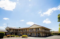 Lilac City Motor Inn and Steakhouse - Accommodation Airlie Beach