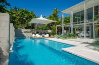 Port Douglas Getaways - The White Oasis - Accommodation Sunshine Coast