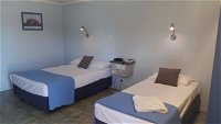 Queens Beach Hotel - Townsville Tourism