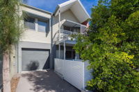 The Terrace in Cranebrook Waterside - Accommodation Whitsundays