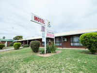 Country Mile Motor Inn - Accommodation in Surfers Paradise