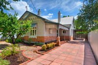 Crisp Street Cottage - SA Accommodation