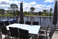 Cypress Townhouse - Redcliffe Tourism