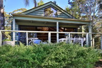 Kangaroo Valley Timber Cabin - Lightning Ridge Tourism